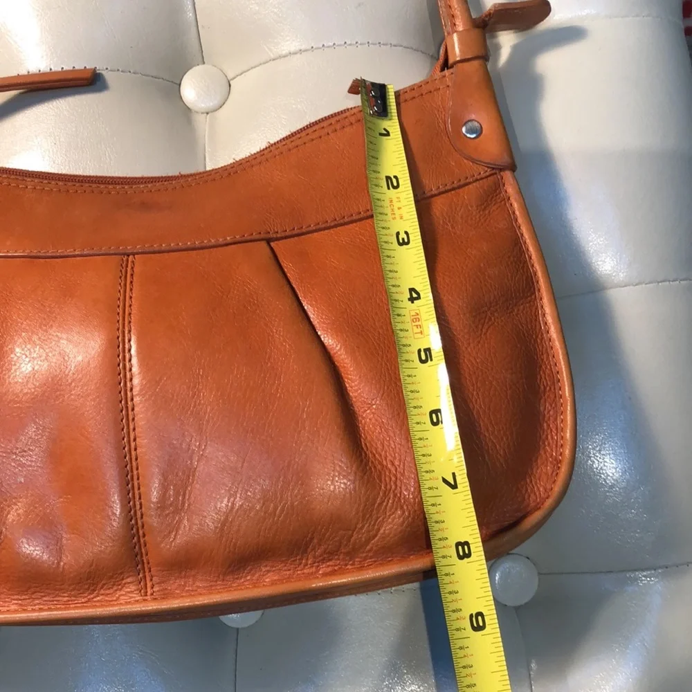Genuine Leather Vintage Kenneth Cole NY handbag